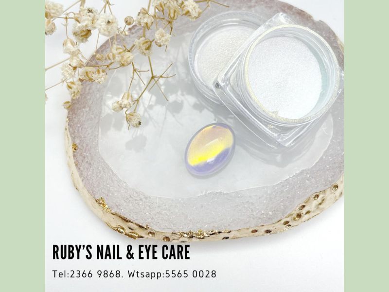 Tsim Sha Tsui Nail Salon-Luxury Champagne Gold Cat-Eye Press-On Nails